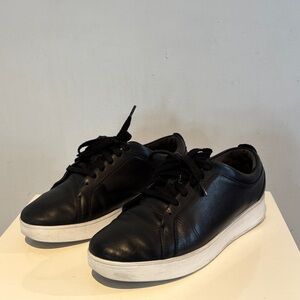 FITFLOP Women's Rally sneaker shoes Black size 8.